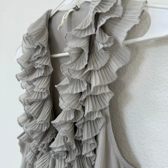 ROBBI & NIKKI Ruffle Front Blouse Sleeveless Pleated Gray Romantic Feminine L - Picture 2 of 6